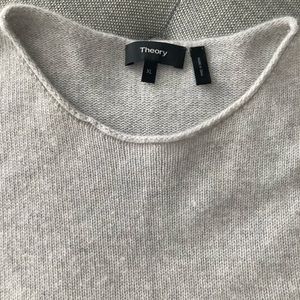 Theory Tolleree Cashmere T lightly worn